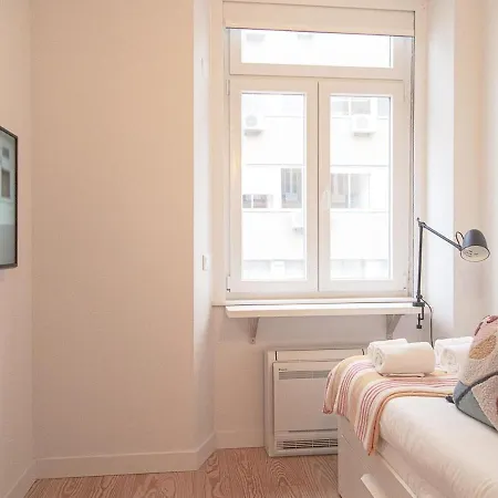 Bairro Alto Charming Bright With Ac Elevator *